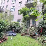 2 Bedroom Vintage Apartment, Garden, Near Schoenbrunn